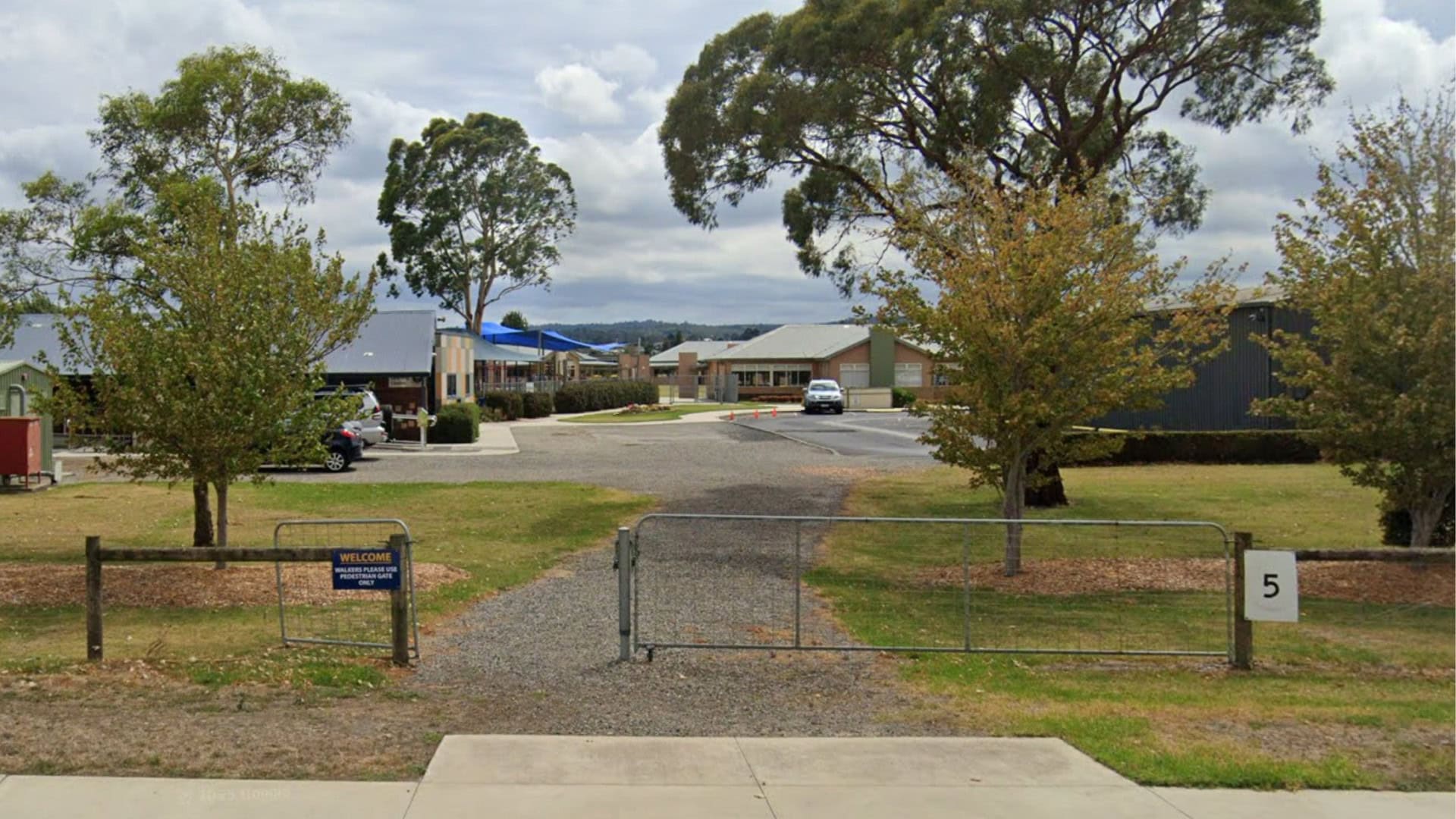 Crossroads2421 Church Cover Image