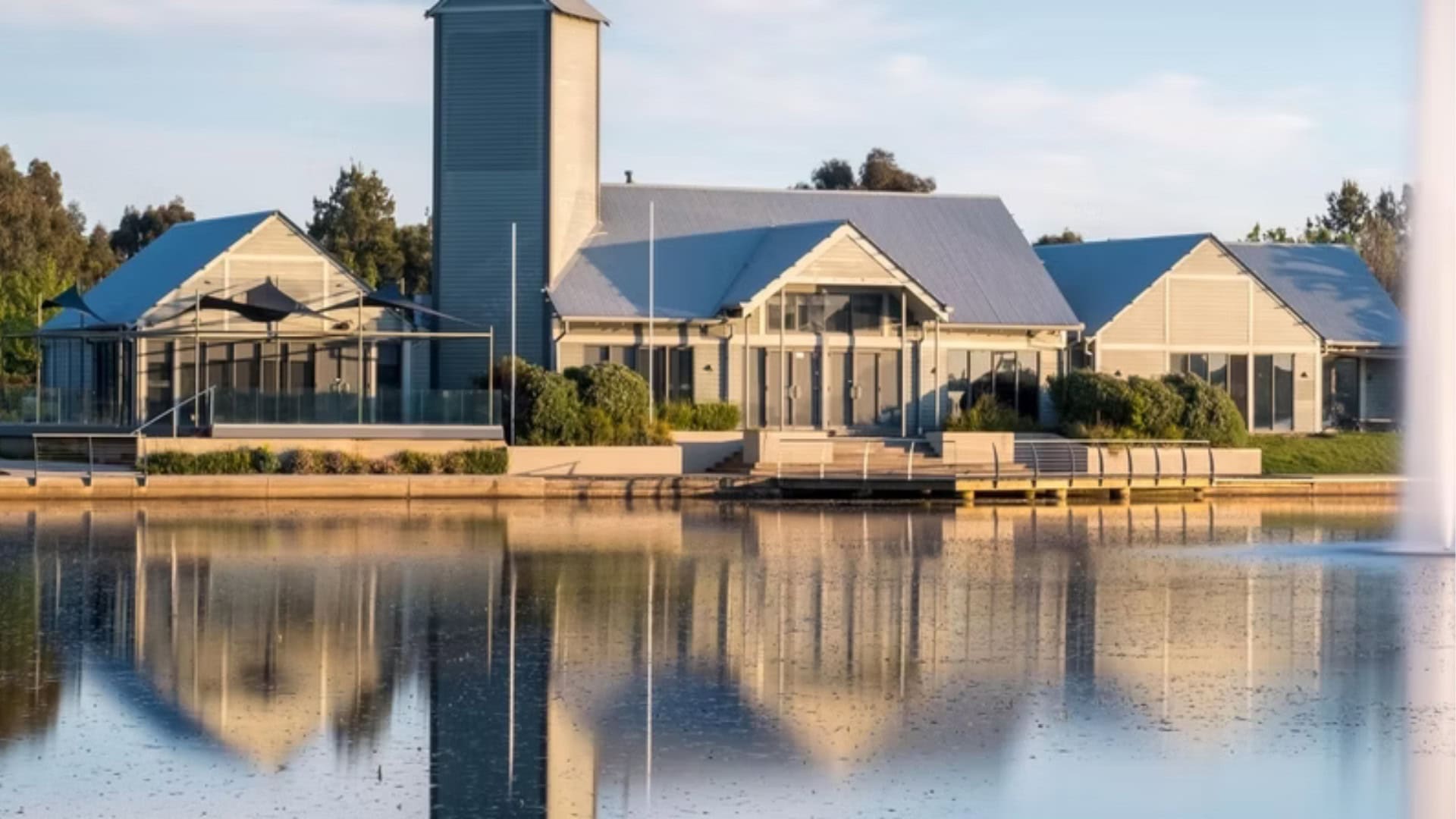 Pakenham (Lakeside Community) Church Cover Image